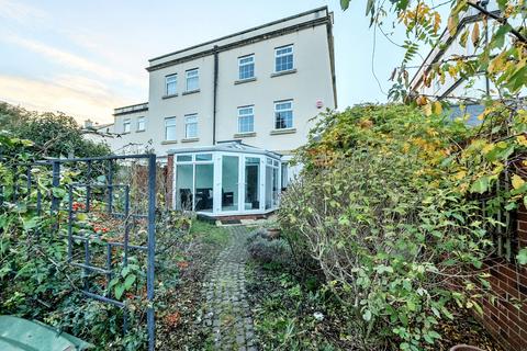 3 Hazel Way, Brockworth, Gloucester, GL3 4GL