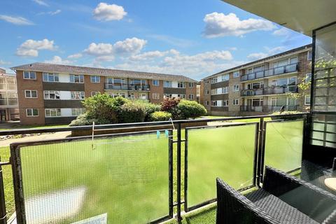 2 bedroom flat for sale, Westbrook, Lustrells Vale, Saltdean, BN2 8FZ