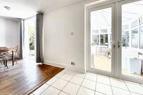 5 Ashurst Avenue, Saltdean, Brighton, BN2 8DR