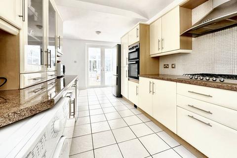 5 Ashurst Avenue, Saltdean, Brighton, BN2 8DR