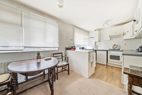 43 Ashburnham Road, Richmond, TW10 7NJ