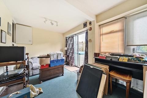 43 Ashburnham Road, Richmond, TW10 7NJ