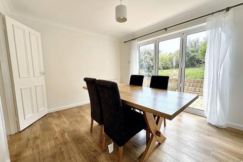 13 Bevendean Avenue, Saltdean, Brighton, BN2 8LR