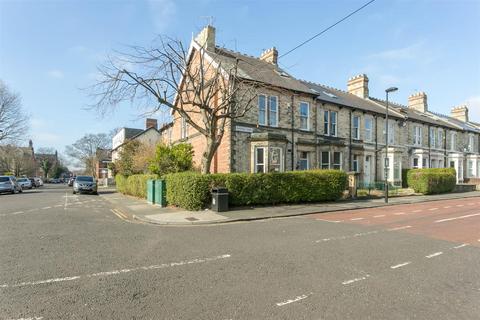 5 bedroom end of terrace house to rent, Queens Terrace, Jesmond, Newcastle upon Tyne