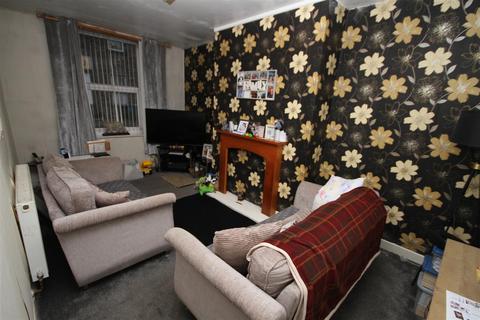 3 bedroom terraced house for sale, Station Road, Denholme, Bradford