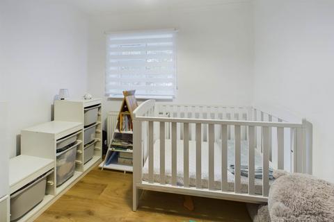 11 Grassy Close, Hemel Hempstead, HP1 3QR