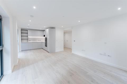 2 bedroom apartment to rent, Anax Street, London, N4