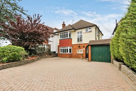 3 bedroom detached house for sale, Claremount Gardens, Epsom, KT18