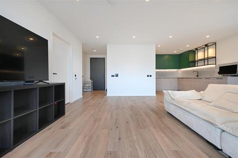 1 bedroom flat to rent, 1 Curlew House, Hawser Lane, London, E14