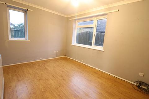 2 bedroom apartment for sale, Shirley Gardens, Basildon, Essex, SS13