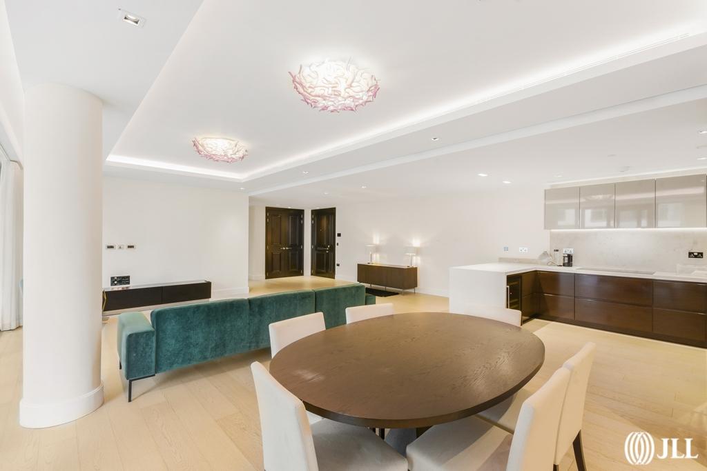 Warwick Lane London W14 3 bed apartment to rent £8,017 pcm (£1,850 pw)