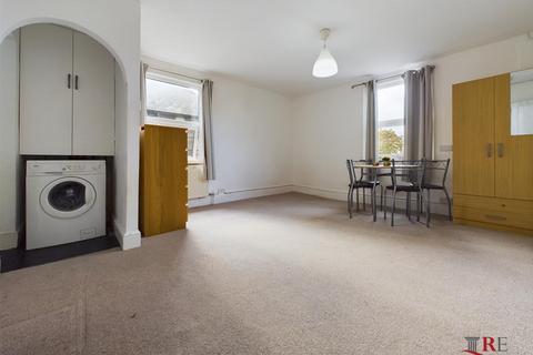 1 bedroom flat to rent, High Road, London, NW10 2PU