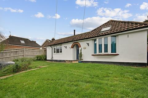 3 bedroom detached bungalow for sale, Morton Road, East Grinstead, RH19