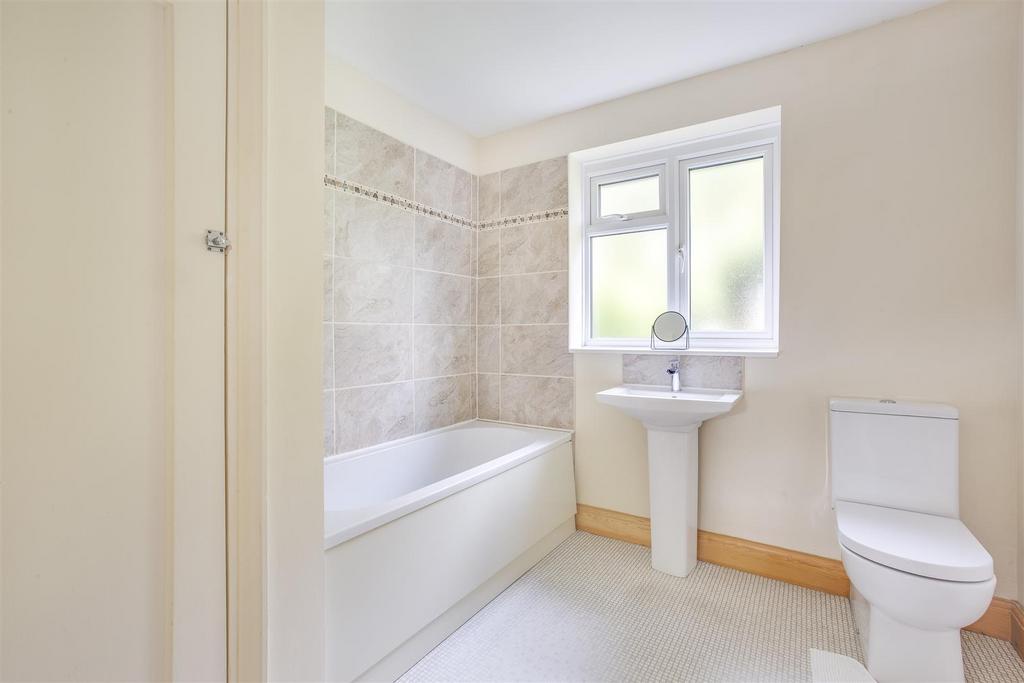 7 Hylton Road, HP12 4 BZ-8.jpg