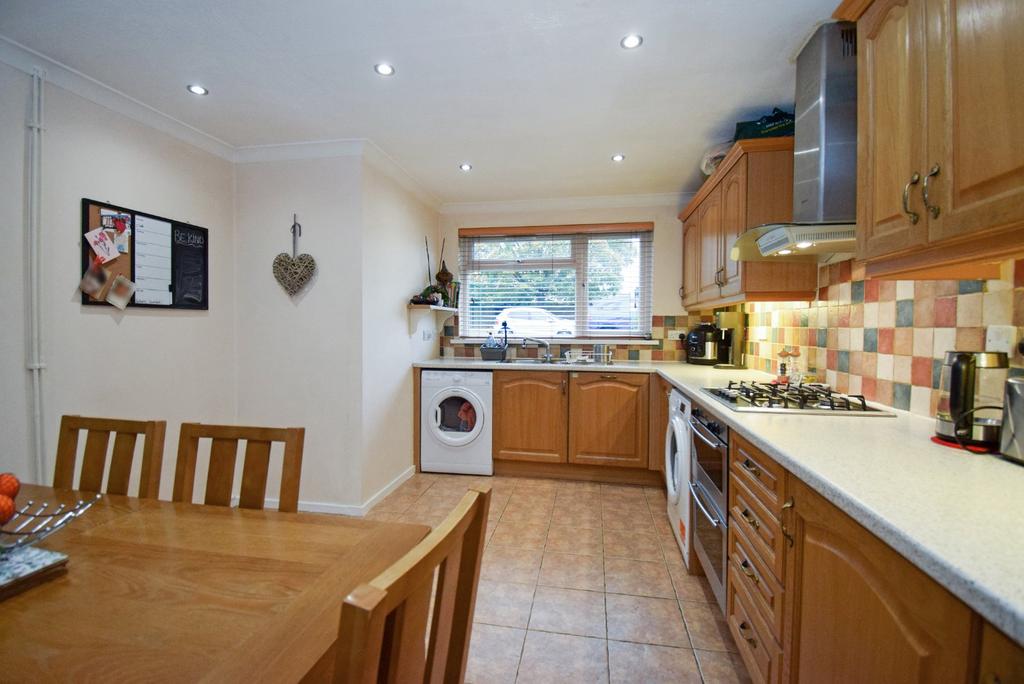 Kitchen/Dining