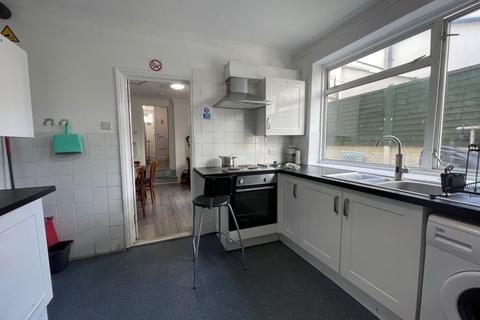 7 bedroom terraced house for sale, 38 Teville Road, Worthing, West Sussex, BN11 1UG