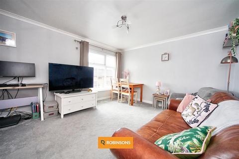 14 Campania Grove, Luton, LU3 4DD
