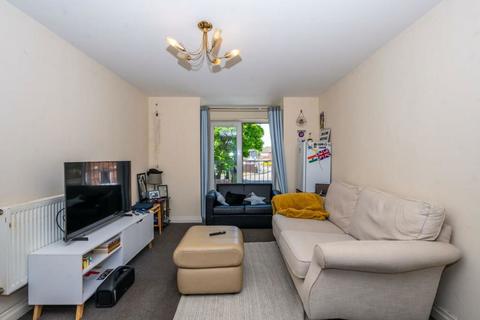 2 bedroom flat for sale, Shaw Lane, Prescot, Merseyside, L35 5AT