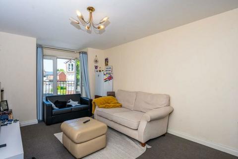 2 bedroom flat for sale, Shaw Lane, Prescot, Merseyside, L35 5AT