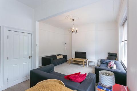 5 bedroom maisonette to rent, Jesmond Road, Jesmond, Newcastle upon Tyne