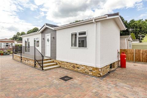 2 bedroom bungalow for sale, Woodlands, Addlestone KT15