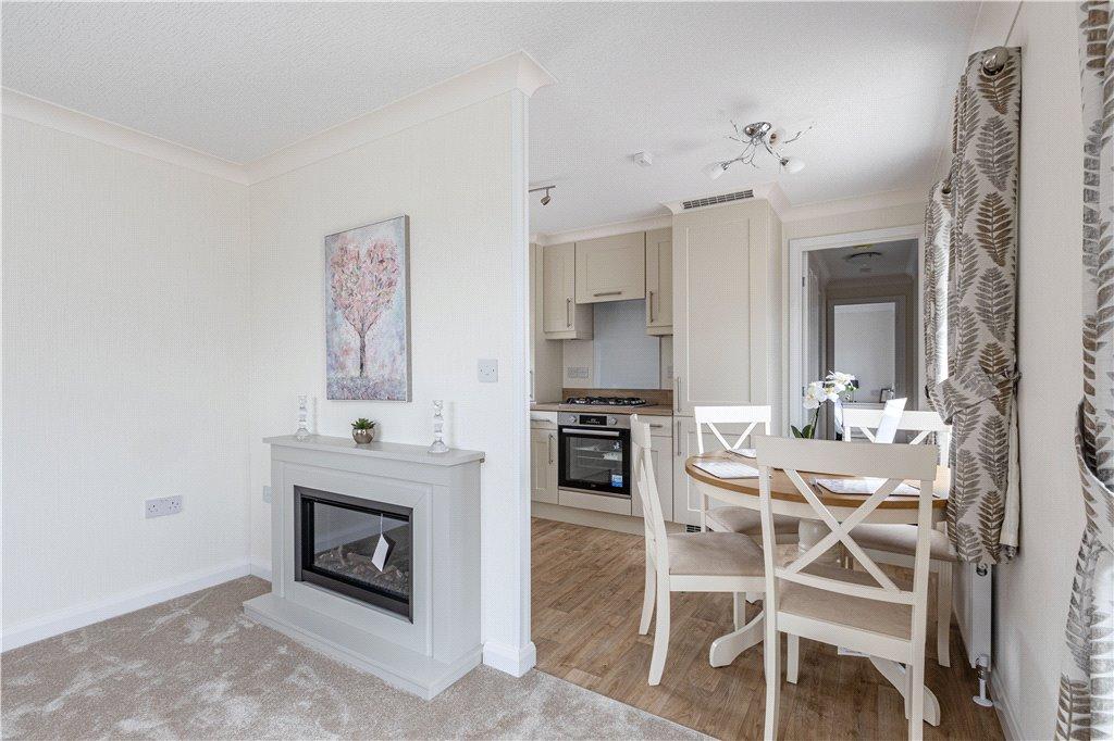 Kitchen/Reception