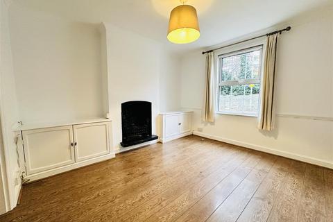 3 bedroom cottage to rent, New Road, Ware SG12