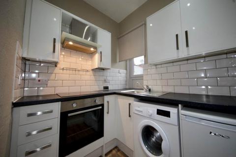 2 bedroom flat to rent, Forester Street, Dundee,