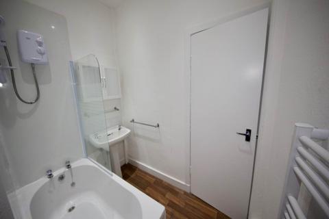 2 bedroom flat to rent, Forester Street, Dundee,