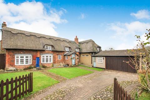 2 bedroom cottage for sale, Orchard Ground Farm, Silver Street, Cublington