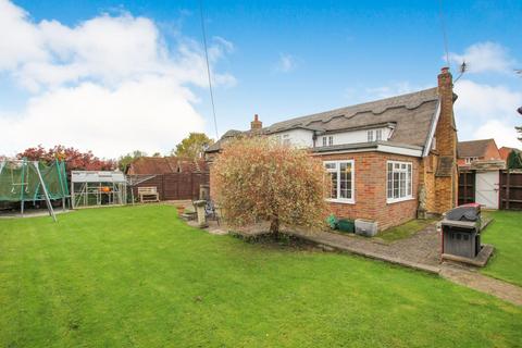 2 bedroom cottage for sale, Orchard Ground Farm, Silver Street, Cublington