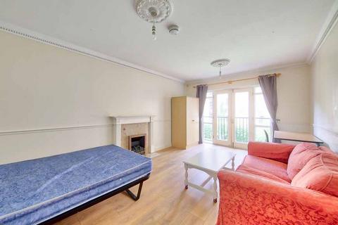 3 bedroom flat to rent, Leathermarket Court, SE1