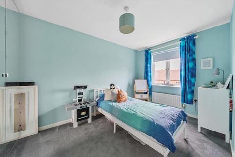 16 Macdowall Road, Guildford, GU2 9LD