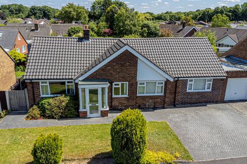 3 bedroom bungalow to rent, Highfield Avenue, Warrington WA4