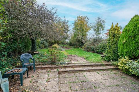 2 bedroom detached bungalow for sale, Rothschild Road, Leighton Buzzard