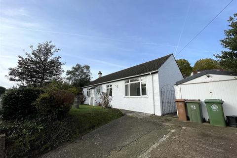 3 bedroom bungalow to rent, Sandy Lane South, Wallington SM6