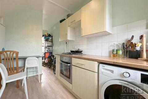 3 bedroom maisonette for sale, Rosemary Avenue, Enfield