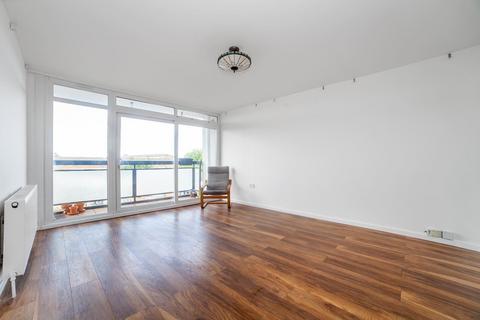 2 bedroom flat for sale, Landmark Heights, 172 Daubeney Road, London, E5