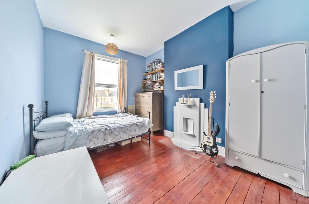 Bedroom2.jpg