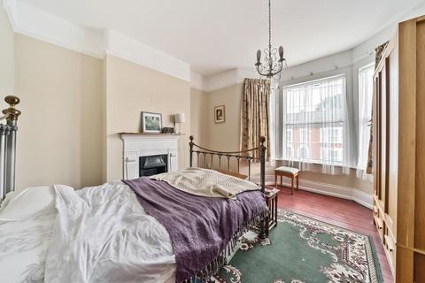 6 Birkhall Road, London, SE6 1TE