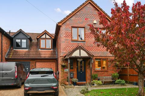 3 bedroom link detached house for sale, Dorothy Avenue, Cranbrook TN17