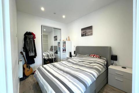 Studio to rent, 300 Kings Road, Reading RG1