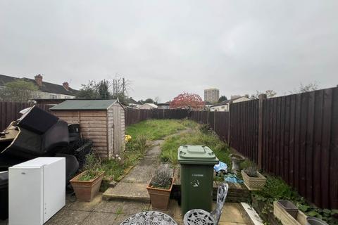141 Straight Road, Romford, RM3 7JJ