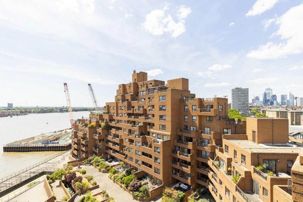 The Highway, London E1W 2 bed flat - £2,396 pcm (£553 pw)