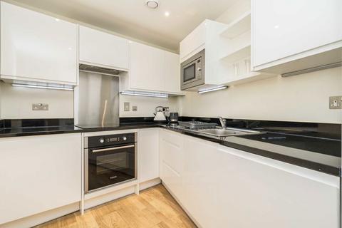 2 bedroom flat to rent, St. Annes Street, London E14