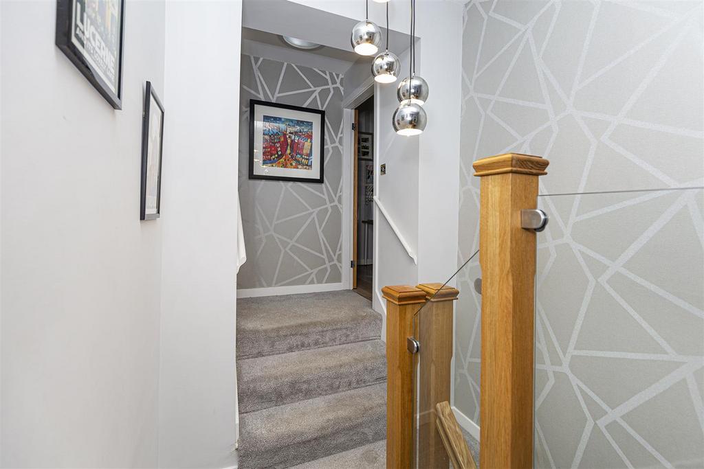 Bramleys Estate Agents - Maple Grove (56).jpg
