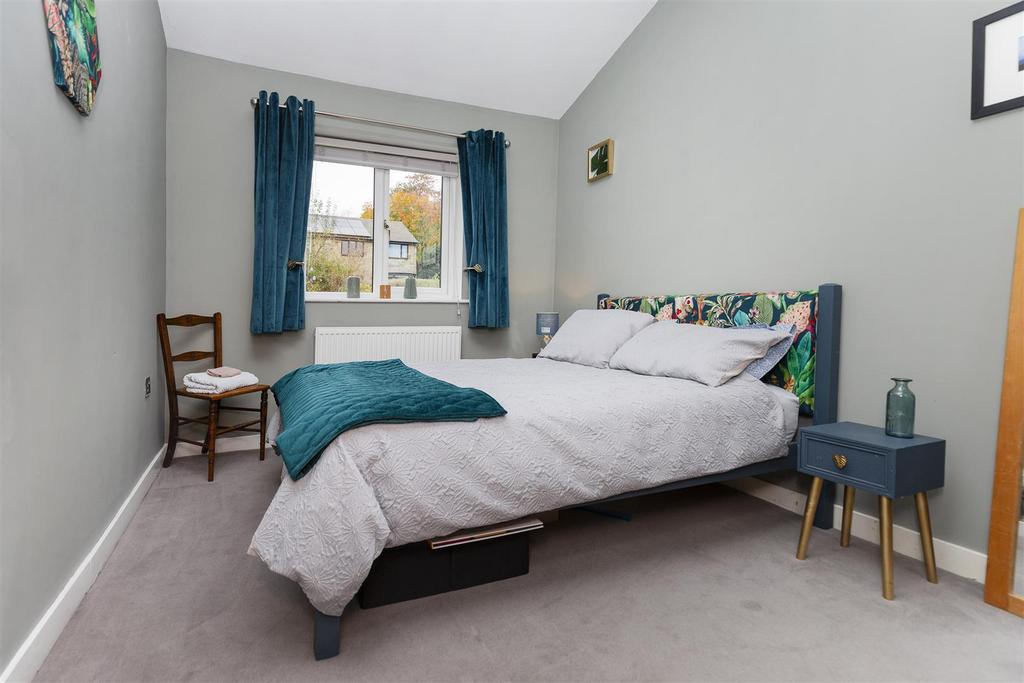 Bramleys Estate Agents - Maple Grove (29).jpg