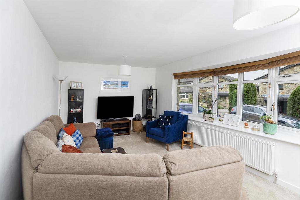 Bramleys Estate Agents - Maple Grove (23).jpg