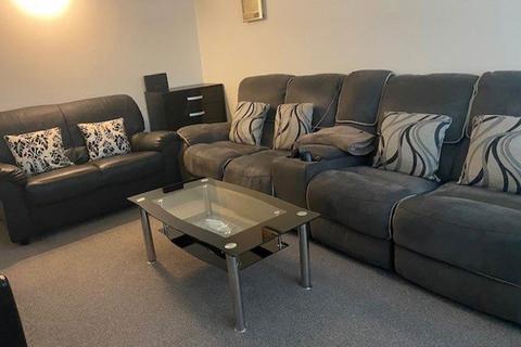 2 bedroom apartment to rent, Moss Manor, The Avenue, Sale, M33 4SH