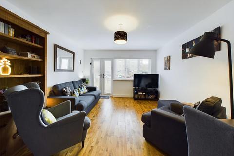 2 bedroom flat for sale, Canal Terrace, Paisley PA1